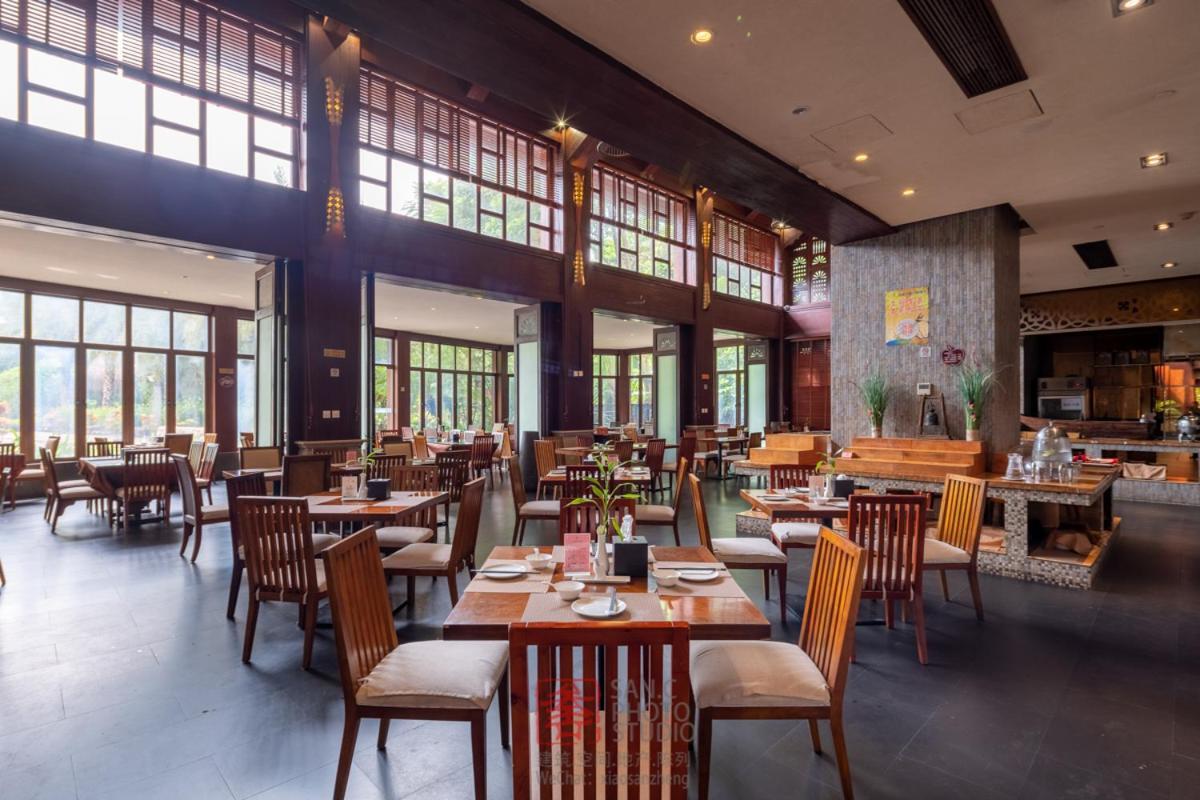 Stony Brook Villa Jianguo Resort Санья Экстерьер фото