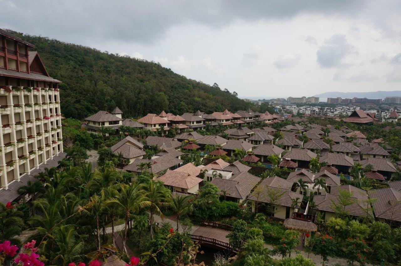 Stony Brook Villa Jianguo Resort Санья Экстерьер фото