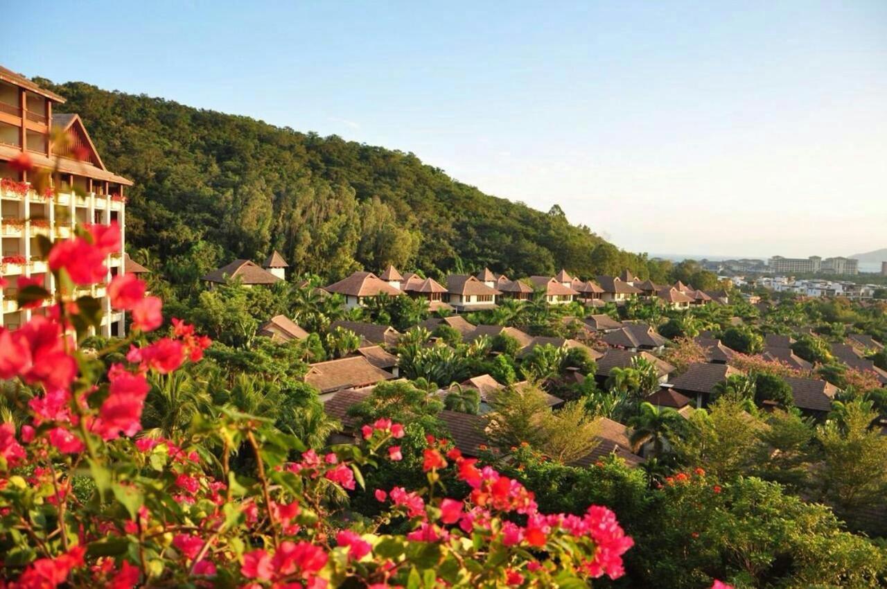 Stony Brook Villa Jianguo Resort Санья Экстерьер фото
